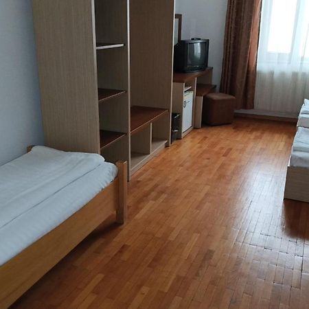 Hotel Posada Ramnicu Valcea Luaran gambar