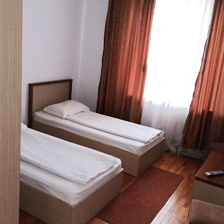 Hotel Posada Ramnicu Valcea Luaran gambar