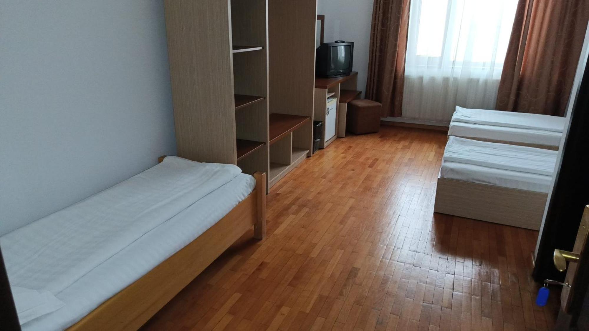 Hotel Posada Ramnicu Valcea Luaran gambar