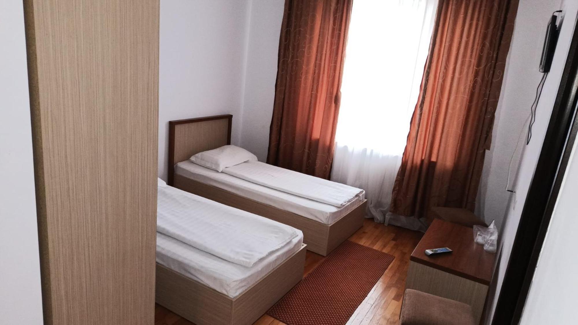 Hotel Posada Ramnicu Valcea Luaran gambar
