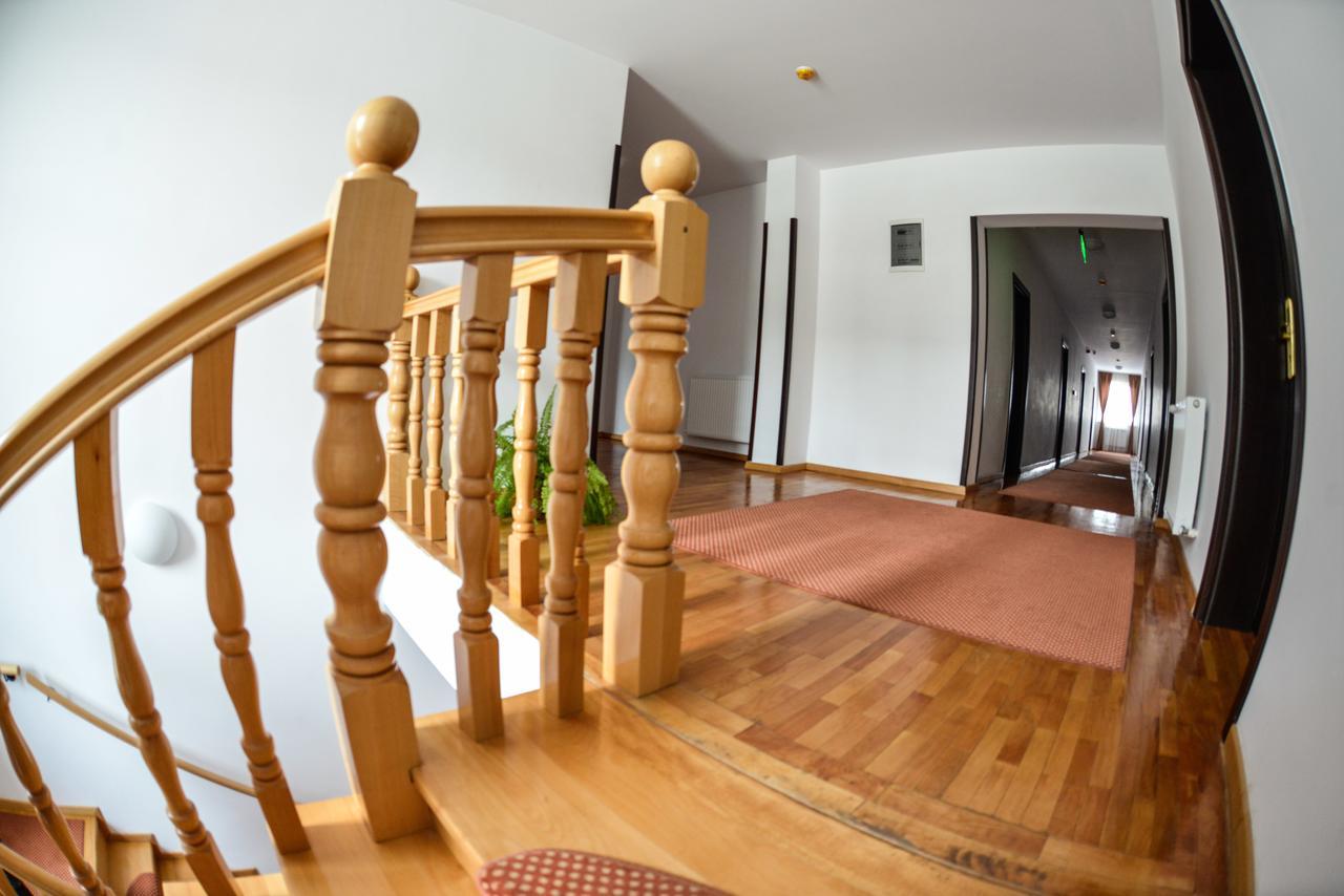 Hotel Posada Ramnicu Valcea Luaran gambar