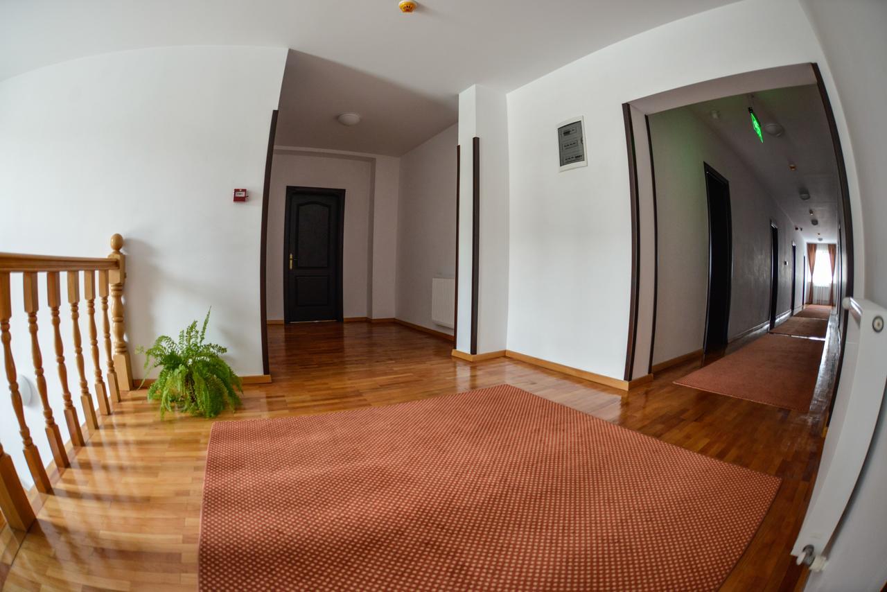 Hotel Posada Ramnicu Valcea Luaran gambar