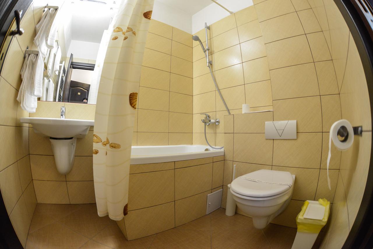 Hotel Posada Ramnicu Valcea Luaran gambar