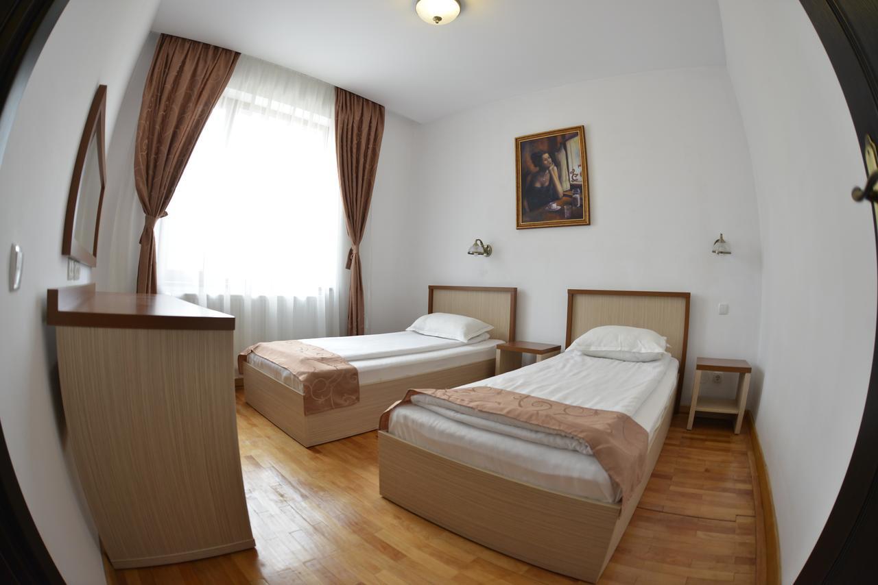 Hotel Posada Ramnicu Valcea Luaran gambar
